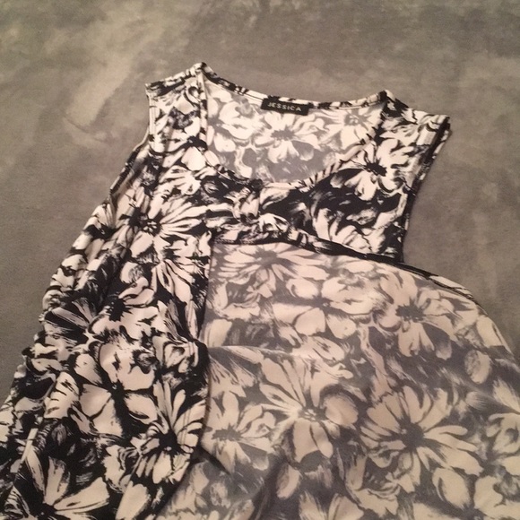 Dress. Jessica brand. Size US 8. Falls below the knee. Smoke free home. - Picture 5 of 7